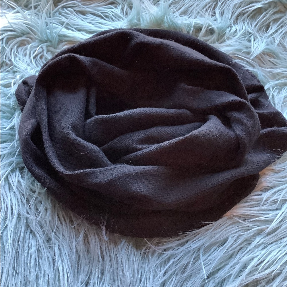 Infinity scarf